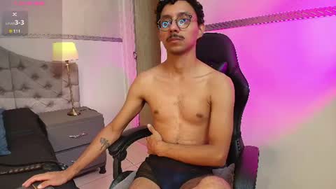 Snapshot of twunkmiguel chatting on 07-24-26, 02:42 TwunkMiguel online show from 07-24-26, 02:42