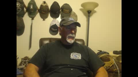 Snapshot of txlobo60 chatting on 03-15-26, 11:11 txlobo60 online show from 03-15-26, 11:11