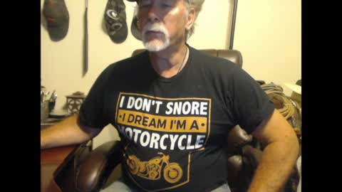 Snapshot of txlobo60 chatting on 04-22-26, 10:00 txlobo60 online show from 04-22-26, 10:00