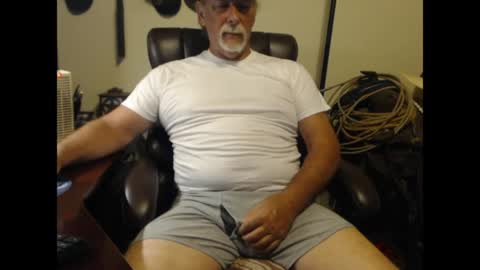 Snapshot of txlobo60 chatting on 04-30-26, 12:06 txlobo60 online show from 04-30-26, 12:06