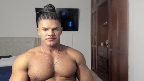 Snapshot of tygafit chatting on 10-07-25, 02:31 Yorquis Guzman online show from 10-07-25, 02:31