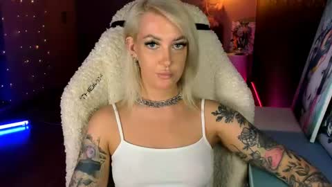 Miley online show from 07-12-26, 03:03