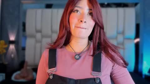 Snapshot of tyla_demon chatting on 10-01-25, 04:07 TYLA online show from 10-01-25, 04:07