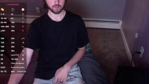 Snapshot of tyler4478 chatting on 10-17-25, 05:26 tyler4478 online show from 10-17-25, 05:26