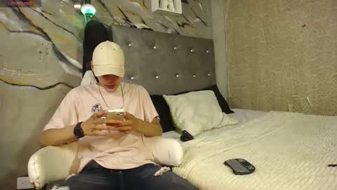 Snapshot of tyler_coopr chatting on 11-02-25, 03:20 tyler cooper online show from 11-02-25, 03:20