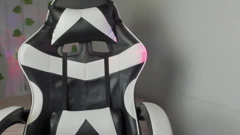 Tyler Garcia  online show from 02-11-25, 08:15