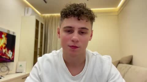 Snapshot of tyler_garrner chatting on 11-14-25, 06:28 tyler_garrner online show from 11-14-25, 06:28