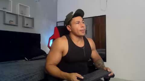 Snapshot of tyler_hank1 chatting on 09-19-25, 10:10 tyler_hank1 online show from 09-19-25, 10:10