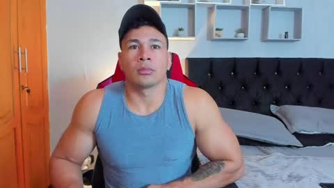 Snapshot of tyler_hank1 chatting on 04-25-26, 01:03 tyler_hank1 online show from 04-25-26, 01:03