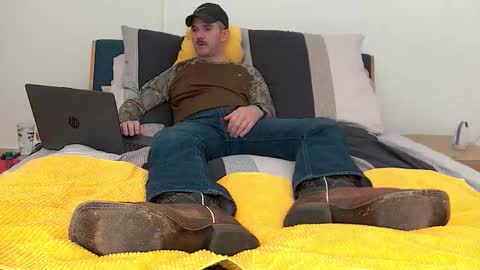 TylerLogan813 online show from 09-26-25, 05:06