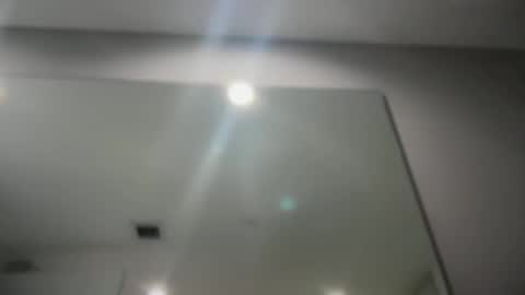 Tyleruzi online show from 04-18-26, 09:37