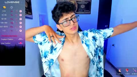 Snapshot of tylerwhiite_ chatting on 03-05-25, 05:40 online show from 03-05-25, 05:40