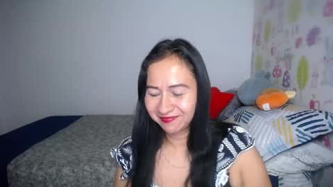 Tyna online show from 05-15-26, 09:49