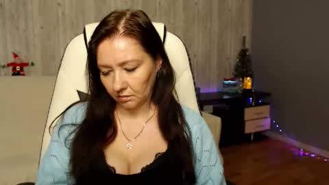 Snapshot of tyramories chatting on 12-21-24, 10:28 tyramories online show from 12-21-24, 10:28