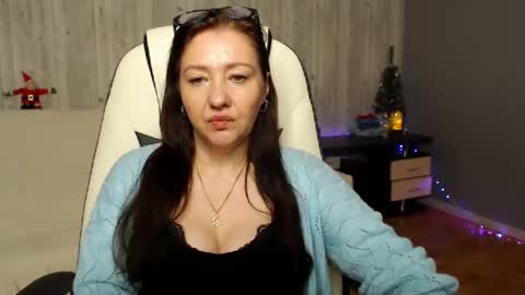 Snapshot of tyramories chatting on 12-22-24, 10:28 tyramories online show from 12-22-24, 10:28