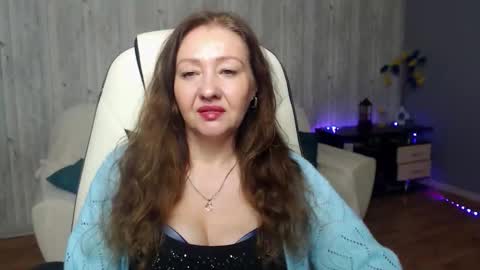 Snapshot of tyramories chatting on 10-06-25, 10:56 tyramories online show from 10-06-25, 10:56