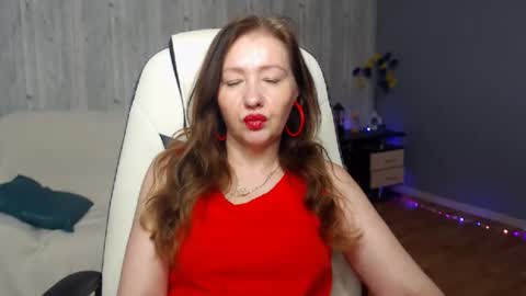 Snapshot of tyramories chatting on 10-23-25, 10:25 tyramories online show from 10-23-25, 10:25