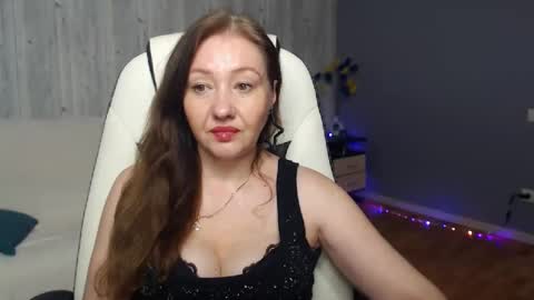 Snapshot of tyramories chatting on 10-26-25, 11:05 tyramories online show from 10-26-25, 11:05