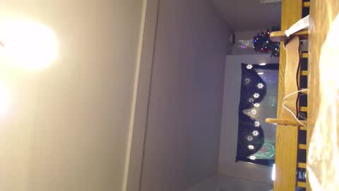 Helena and Tyson online show from 12-08-24, 03:32