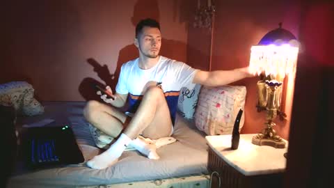 Snapshot of tysonhotswe chatting on 01-19-25, 02:17 Dennis Nadarevic online show from 01-19-25, 02:17