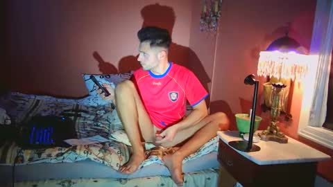 Snapshot of tysonhotswe chatting on 10-25-25, 03:07 Dennis Nadarevic online show from 10-25-25, 03:07