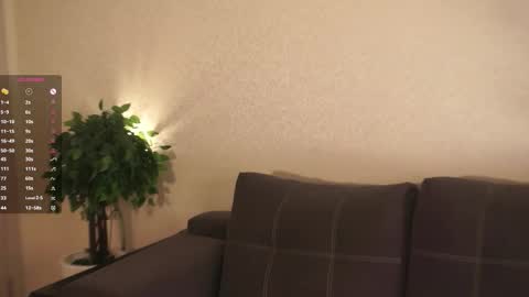 Snapshot of udelaborom chatting on 02-08-26, 05:16 Lili online show from 02-08-26, 05:16