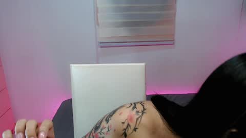 Snapshot of ughliah chatting on 05-16-26, 04:09 urbbgirl alliah online show from 05-16-26, 04:09