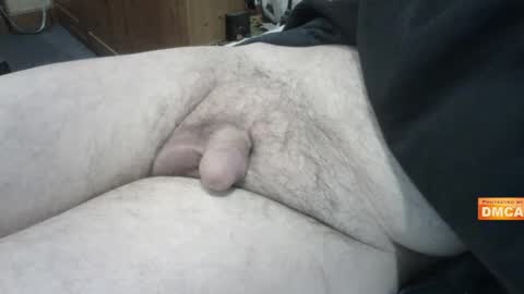 Hairy UK guy online show from 01-17-25, 07:16