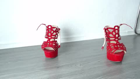 Snapshot of ukk_bit chatting on 01-21-25, 06:33 Megan online show from 01-21-25, 06:33