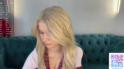 Vikki online show from 05-19-26, 03:18
