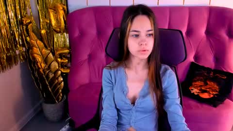 Snapshot of ulianeer chatting on 04-30-26, 05:25 Ulia online show from 04-30-26, 05:25