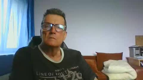 Snapshot of ulmeni4 chatting on 06-01-26, 02:08 ulmeni4 online show from 06-01-26, 02:08