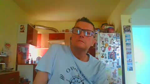 Snapshot of ulmeni4 chatting on 06-23-26, 07:39 ulmeni4 online show from 06-23-26, 07:39