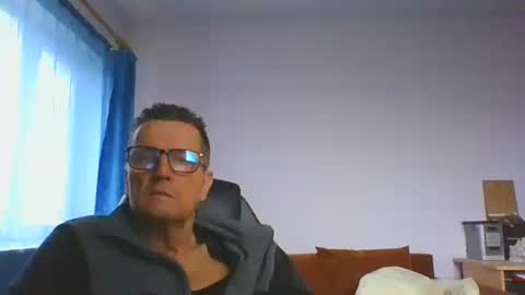 ulmeni7 online show from 12-18-25, 11:38