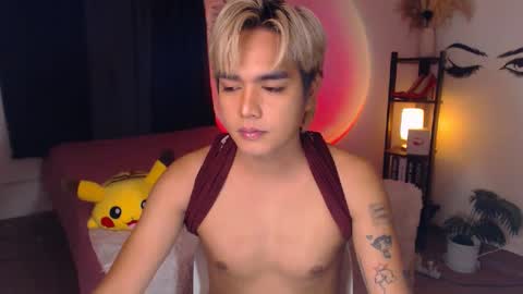 Snapshot of ultimatesexytrans chatting on 02-18-25, 07:30 Alex online show from 02-18-25, 07:30