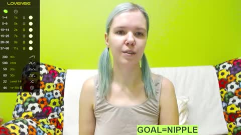 Snapshot of ultra_meow chatting on 01-25-25, 01:41 Roxy online show from 01-25-25, 01:41