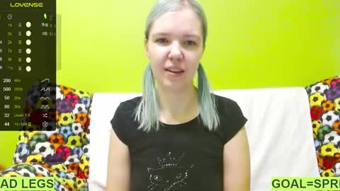 Snapshot of ultra_meow chatting on 01-30-25, 03:55 Roxy online show from 01-30-25, 03:55