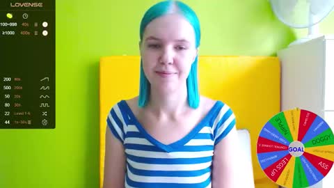 Snapshot of ultra_meow chatting on 10-11-25, 10:47 Roxy online show from 10-11-25, 10:47