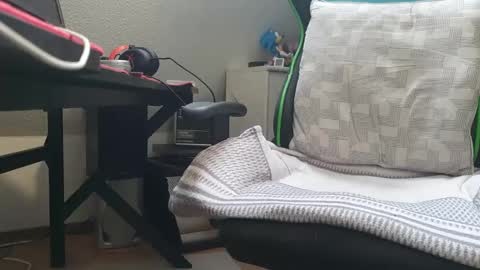 Snapshot of ultraunique chatting on 02-16-25, 07:15 Mr. Mrs. Smith online show from 02-16-25, 07:15