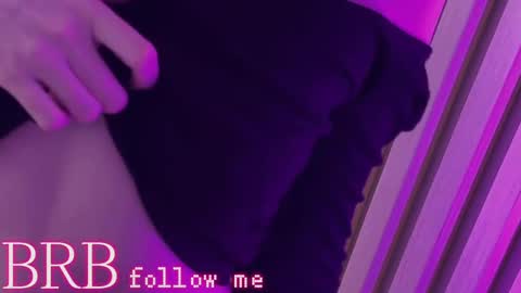 Snapshot of una_medisson chatting on 02-19-25, 04:44 Una online show from 02-19-25, 04:44