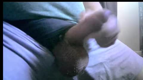 Snapshot of uncut_thick_daddy chatting on 01-06-26, 04:54 uncut_thick_daddy online show from 01-06-26, 04:54