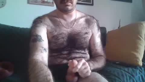 Snapshot of uncutgems818 chatting on 01-09-26, 04:32 uncutgems818 online show from 01-09-26, 04:32