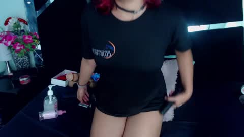 Snapshot of underbaby_ chatting on 12-20-24, 09:50 UnderBaby online show from 12-20-24, 09:50