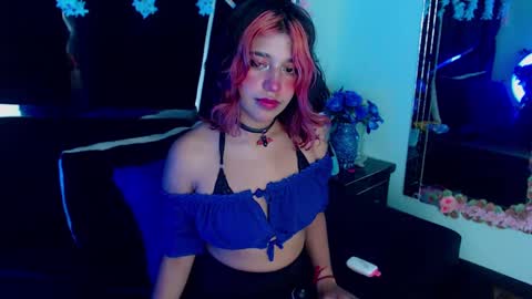 Snapshot of underbaby_ chatting on 01-17-25, 08:22 UnderBaby online show from 01-17-25, 08:22