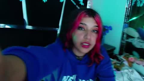 Snapshot of underbaby_ chatting on 02-25-25, 11:00 UnderBaby online show from 02-25-25, 11:00