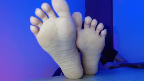 Snapshot of underlana____ chatting on 12-18-24, 03:15 online show from 12-18-24, 03:15