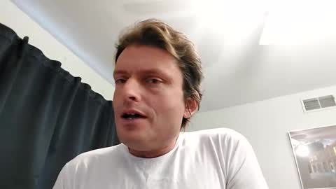 Snapshot of undress_me_ chatting on 04-10-26, 02:33 undress me online show from 04-10-26, 02:33