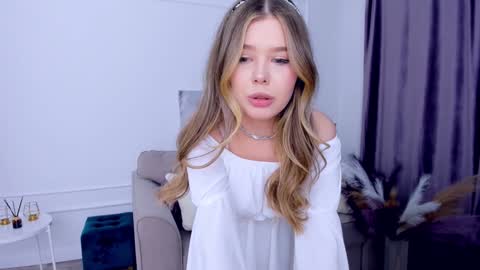 Snapshot of unforgettablalice chatting on 01-31-25, 02:28 Alice online show from 01-31-25, 02:28