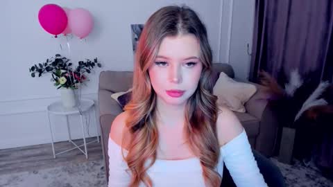 Snapshot of unforgettablalice chatting on 09-17-25, 07:48 Alice online show from 09-17-25, 07:48