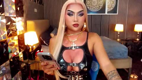 Snapshot of unforgettablebrianna chatting on 02-25-26, 03:05 BRIANNA online show from 02-25-26, 03:05